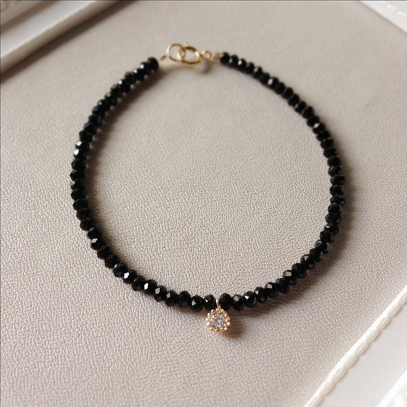 "KeepitPetite" aristocratic black beads · · Jie Keqie face mini-zircon bracelet • bracelet gift - Bracelets - Other Materials Black