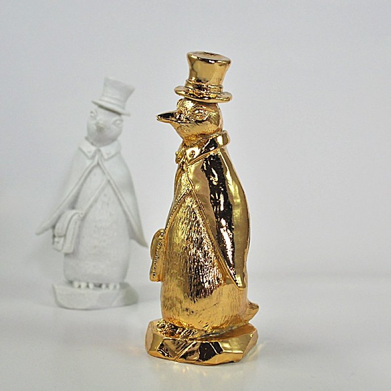 ペンギンドクターモール ゴールデンジョイフルバージョン - 展示品 - 置物 - その他の素材 ゴールド
