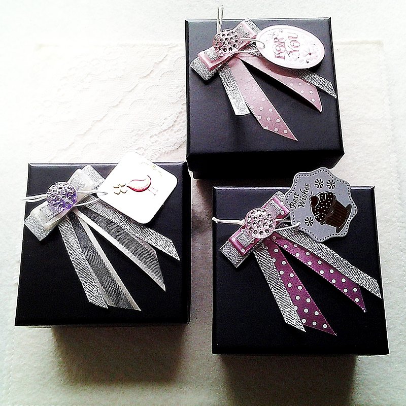EF romantic wind in a gift box (send random small elevator) - Other - Paper Black