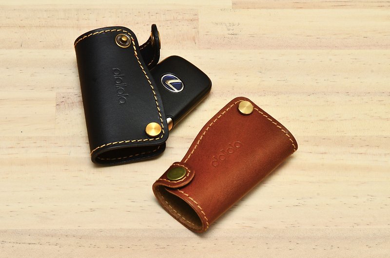 pipilala handmade leather vegetable tanned leather car key holster Lexus series CT / NX / RX / IS / GS / ES - Keychains - Genuine Leather Black
