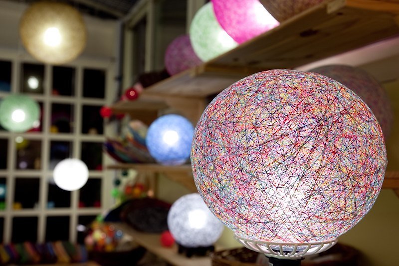【カラフル落書き】手編みのボールランプシェード - 照明・ランプ - その他の素材 多色