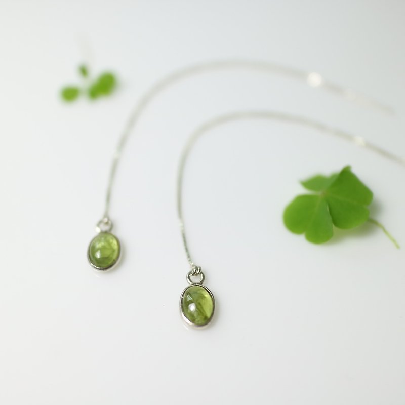 【ColorDay】橄欖石純銀耳鏈式耳環〈Peridot Silver Earring〉 - 耳環/耳夾 - 寶石 綠色