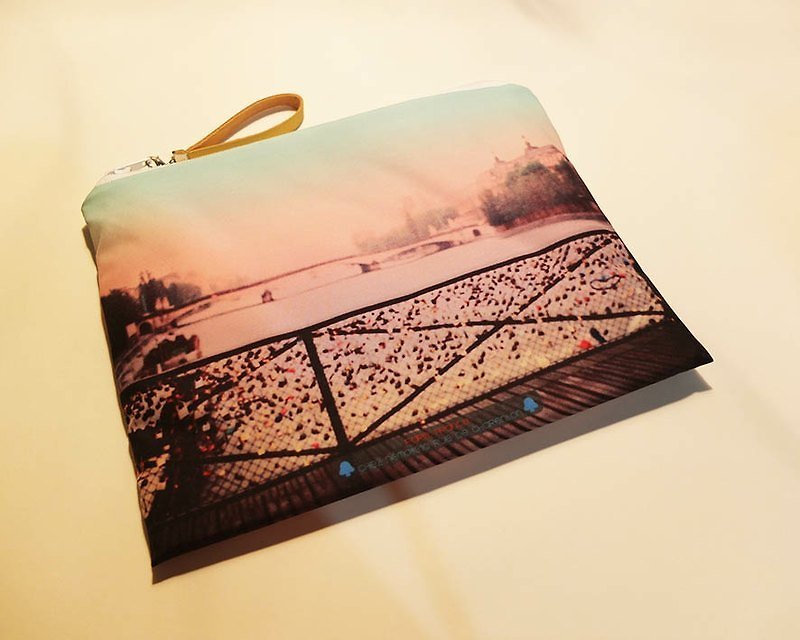 【Traveling Well】Blank Bags【Sena River Scene】 - Handbags & Totes - Other Materials Pink