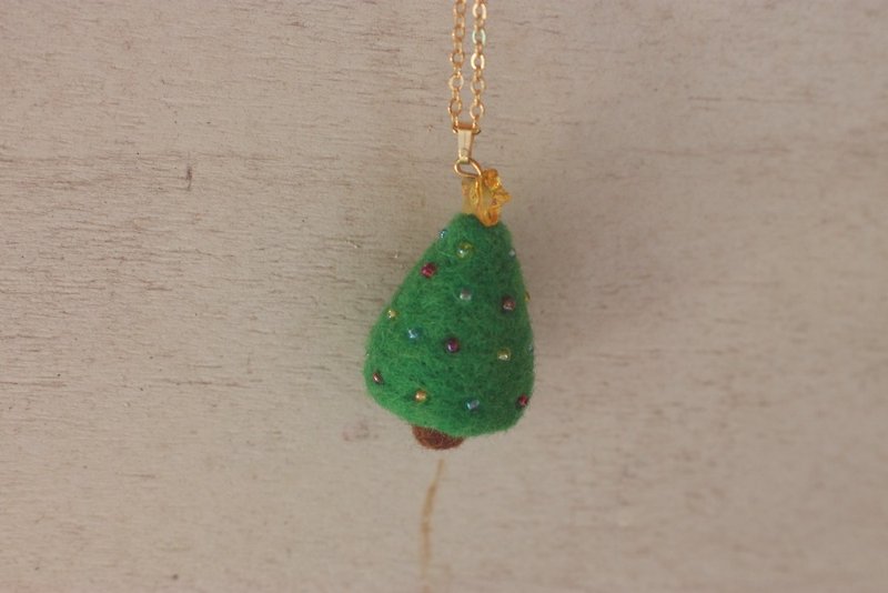 Emerald Green Christmas Tree Necklace The best choice for Christmas gifts and exchange gifts is currently in stock and can be directly subscripted - Necklaces - Wool Green