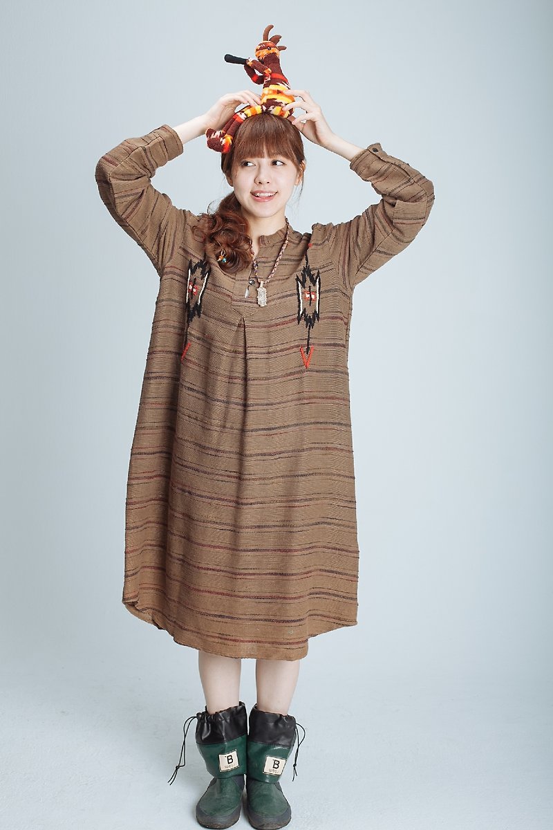 ☼saibaba ethnique // 秋冬款刺繡印地安圖案長版衣服☼ - One Piece Dresses - Cotton & Hemp Brown