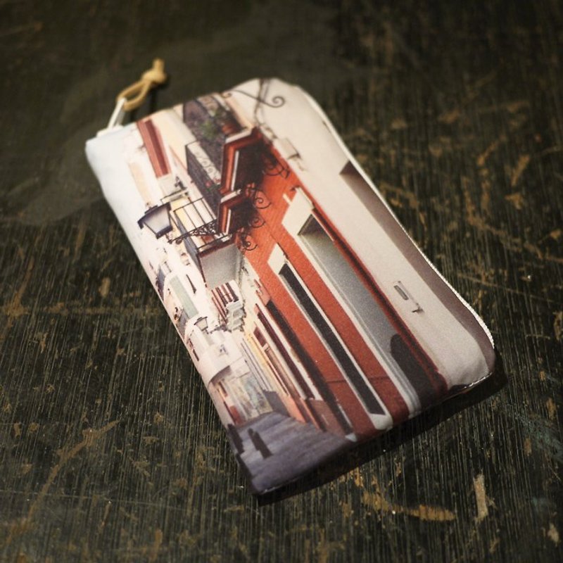 [Travel well] Mobile phone case [Sevier Street] - Phone Cases - Other Man-Made Fibers Red