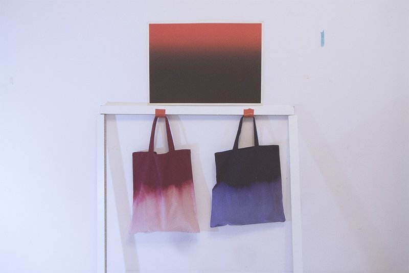 Super ADD 素色漸層購物袋 tote bag（藍色/紅色） - 側背包/斜背包 - 其他材質 紅色