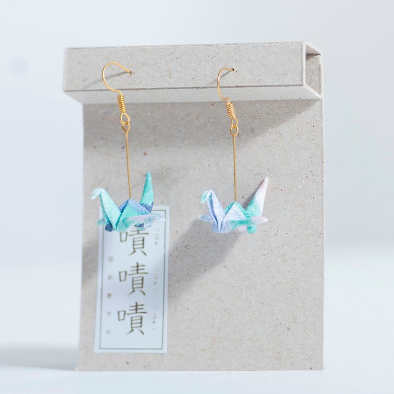 วัสดุอื่นๆ ต่างหู สึชมพู - \Crane Crane/ Origami Earrings_Watercolor Pastel