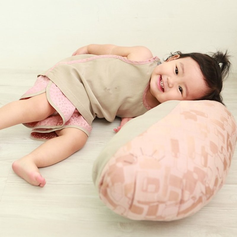 [KAKIBABY] patent natural persimmon dyeing - the bulk of the whale hold pillow (red circle cloth color, non-square shape) - หมอน - ผ้าฝ้าย/ผ้าลินิน สึชมพู