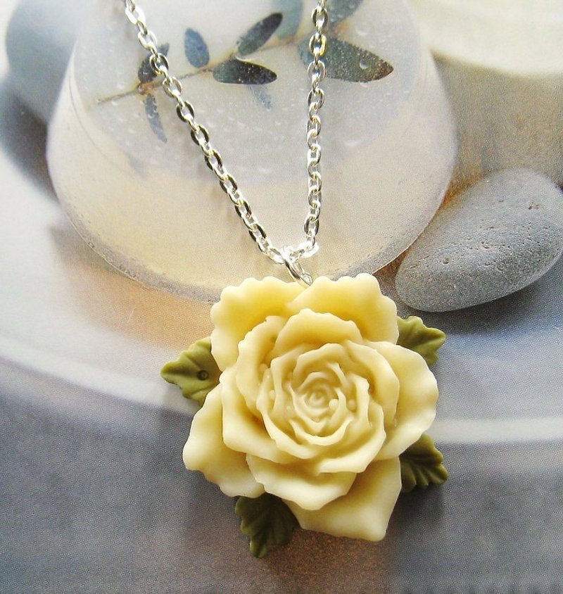 玫瑰花長鍊 - 項鍊 - 其他材質 金色