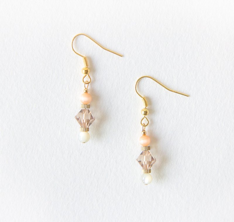 Simple linear earrings / orange - Stone crystal shell white butterfly natural stone earrings - Earrings & Clip-ons - Gemstone Orange