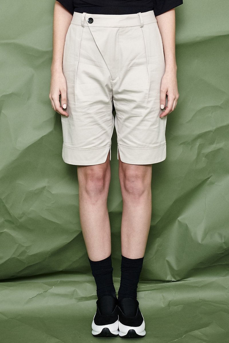 [Seasonal sale] Khaki five-point shorts - กางเกงขาสั้น - ผ้าฝ้าย/ผ้าลินิน สีกากี