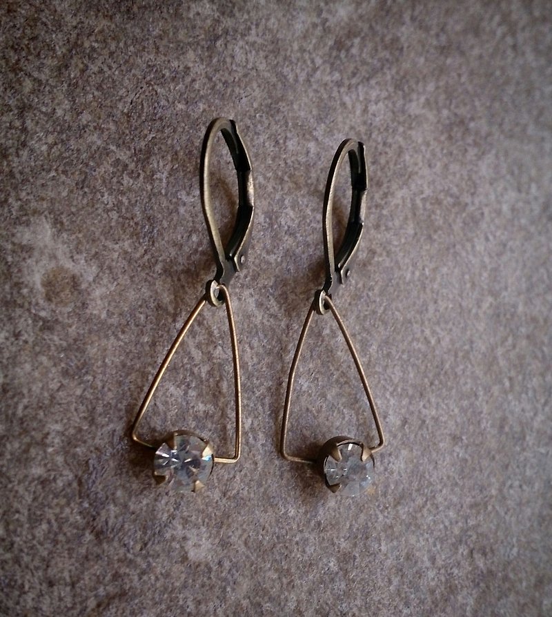Triangle Brass and Glass Earrings - ต่างหู - เครื่องเพชรพลอย 