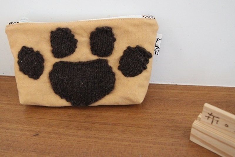 Zipper Cosmetic Pouch, Cosmetic Bag, Pencil case, Knitting Bear's paw, Yellow - Clutch Bags - Cotton & Hemp Yellow