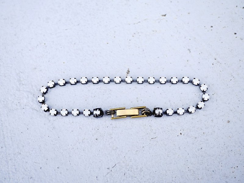 Trivia - white * bracelet - Bracelets - Other Metals White