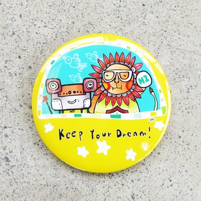 Oversized Badge [Keep Dreaming] Badge - Badges & Pins - Other Metals Yellow