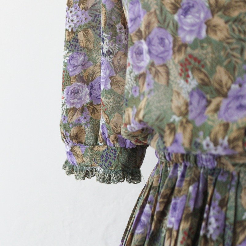 [RE0812D489] forest department vintage purple flowers olive green short-sleeved dress - ชุดเดรส - วัสดุอื่นๆ สีเขียว