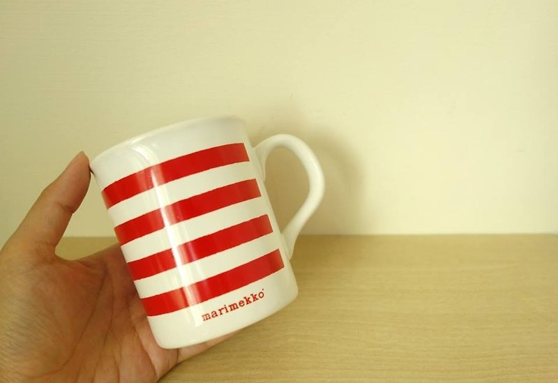芬蘭marimekko X SKV紅條紋杯 - 茶具/茶杯 - 陶 紅色