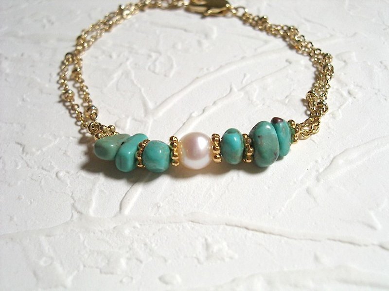 Summer vintage pearl turquoise Stone bracelet - สร้อยข้อมือ - วัสดุอื่นๆ สีกากี