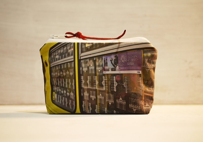 [Travel well] Coin purse◆◇◆Tram◆◇◆ - Coin Purses - Other Materials Yellow