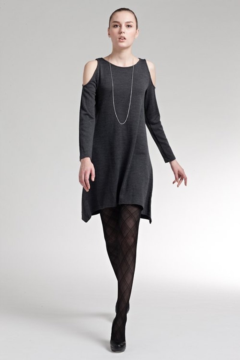 Pinkoi獨家限量優惠: 露肩傘狀長袖針織洋裝 - 洋裝/連身裙 - 其他材質 灰色