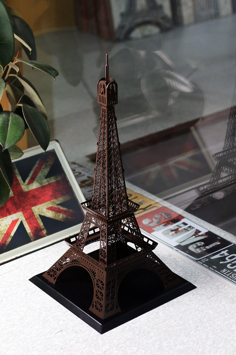 [OPUS Dongqi Metalworking] Customized architectural model of the Eiffel Tower in France/Metal Craft (Coffee Brown) - ของวางตกแต่ง - โลหะ สีนำ้ตาล