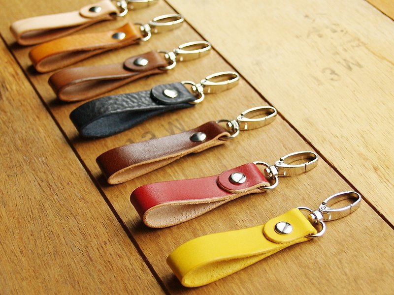 [Weeken Viken life] Love Chain handmade leather key ring (free engraving English name) - ที่ห้อยกุญแจ - หนังแท้ หลากหลายสี