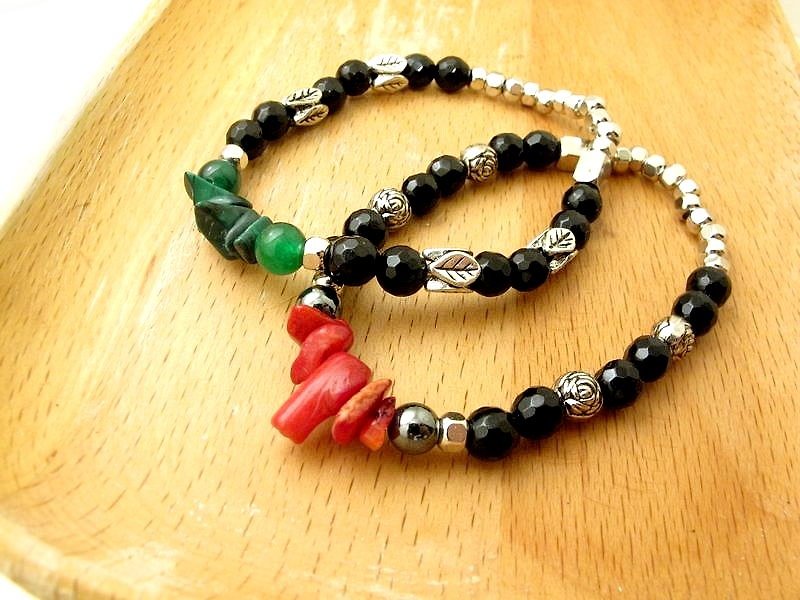 Romantic edge Love flower gravel black agate ore bracelet (green) - Bracelets - Gemstone Green