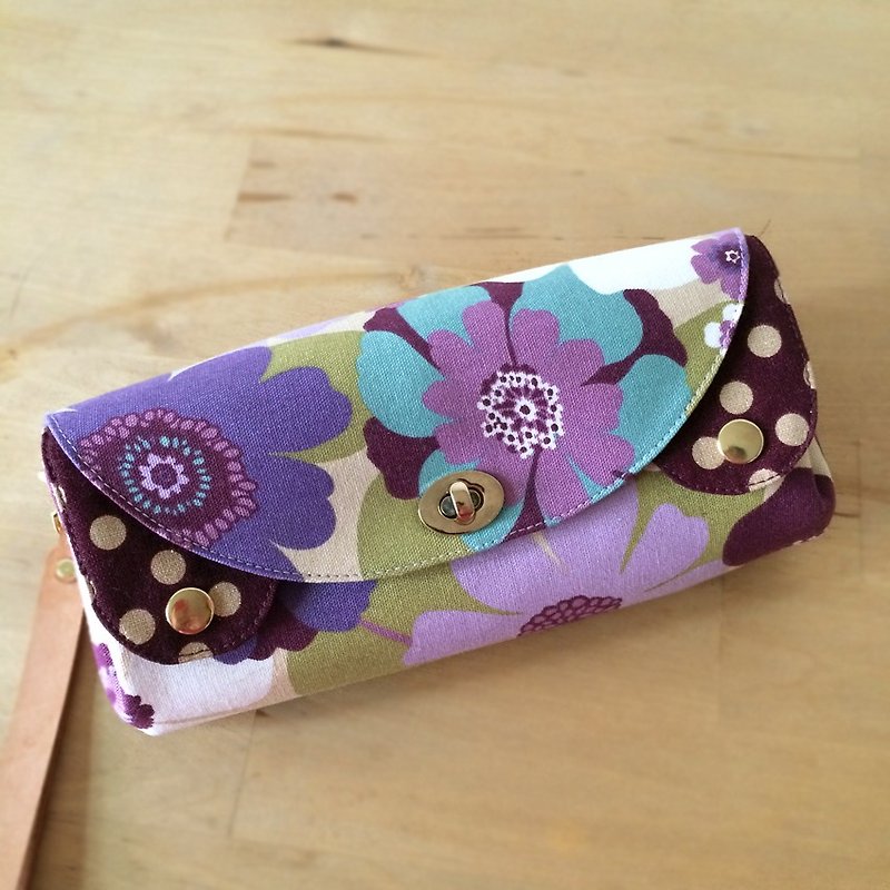 Purple daisy flower multipurpose long clip - Handbags & Totes - Cotton & Hemp Purple