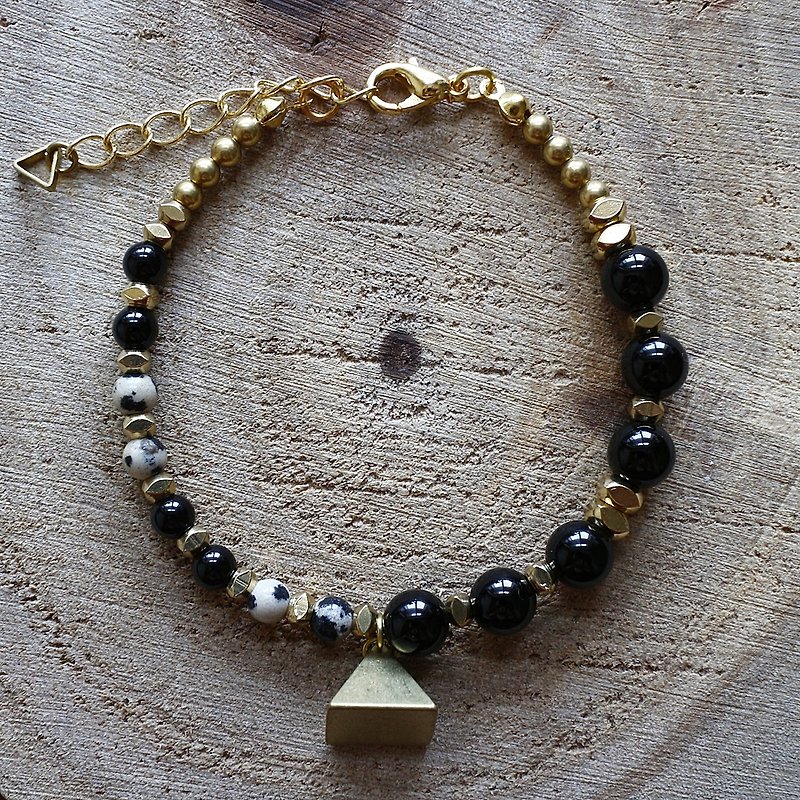 Muse natural wind series NO.126 black onyx stone Dalmatian asymmetrical brass bracelet - Bracelets - Other Materials Multicolor