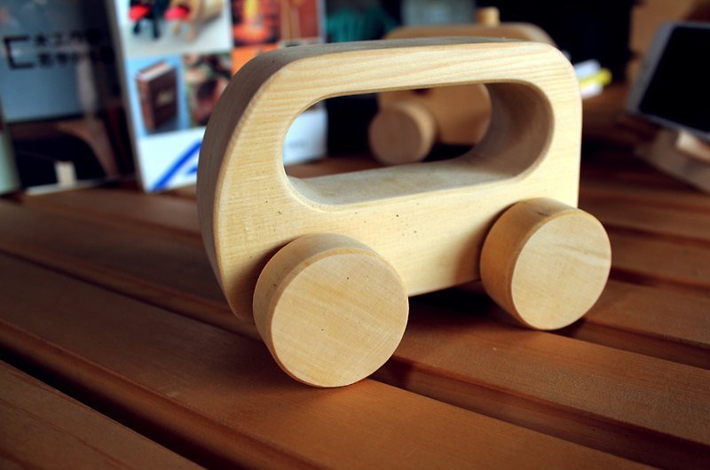 【阿拉斯加扁柏】木製玩具車 - 嬰幼兒玩具/毛公仔 - 木頭 咖啡色