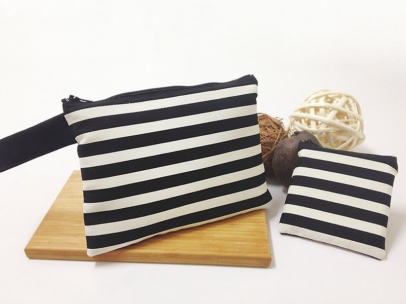 :: Lane68 :: simple lines Pouch / Clutch (one large and one small) - กระเป๋าคลัทช์ - วัสดุอื่นๆ สีดำ