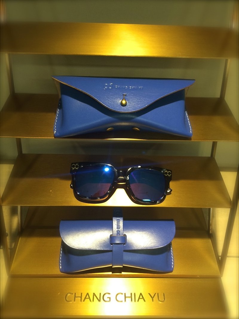 [YuYu] supermodel Zhang Yuyu own brand - handmade tanned Subline blue leather glasses box - Glasses & Frames - Genuine Leather Multicolor