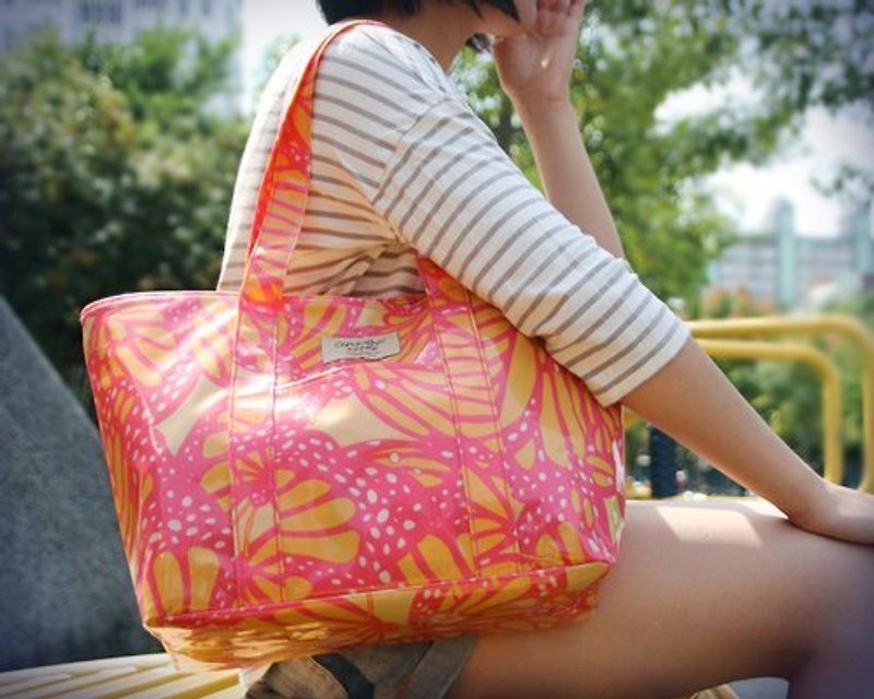 Summer Beach [Colorful] Alice's side bag (A4) -The Peach Orange (MIT Taiwan) - Messenger Bags & Sling Bags - Waterproof Material Orange