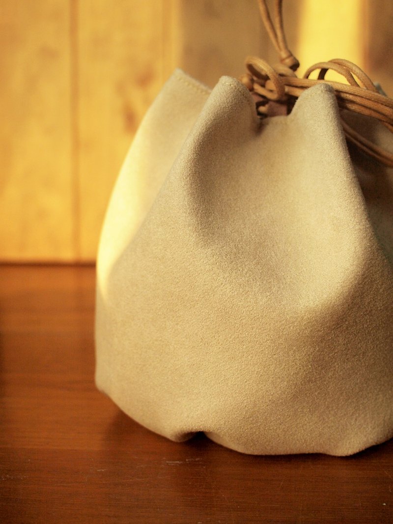 One square ♡ exclusive design dual-purpose Bucket Bucket Champagne * - Messenger Bags & Sling Bags - Other Materials Gold