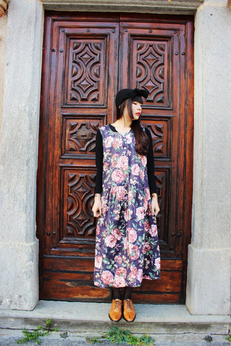 F829 (Vintage) brown large flowers cotton sleeveless vintage dress - ชุดเดรส - วัสดุอื่นๆ สีนำ้ตาล