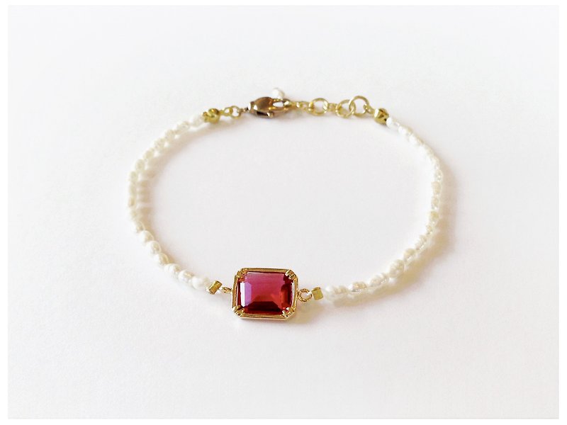 Minertés=Elegant gemstone red crystal ‧ pearl bracelet - สร้อยข้อมือ - เครื่องเพชรพลอย สีแดง