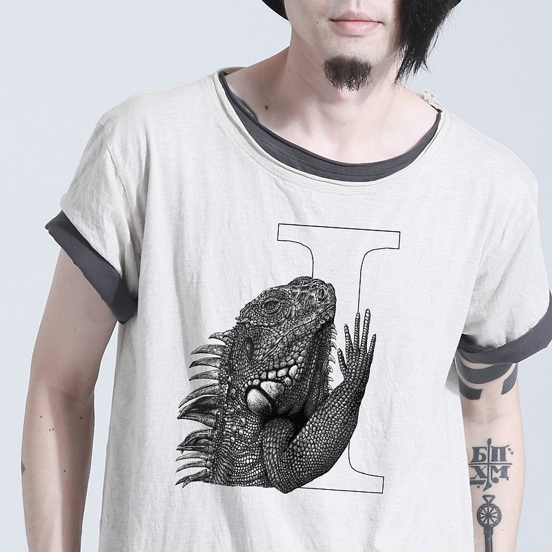 Iguana South American iguana hand painted letter T. - Men's T-Shirts & Tops - Cotton & Hemp White