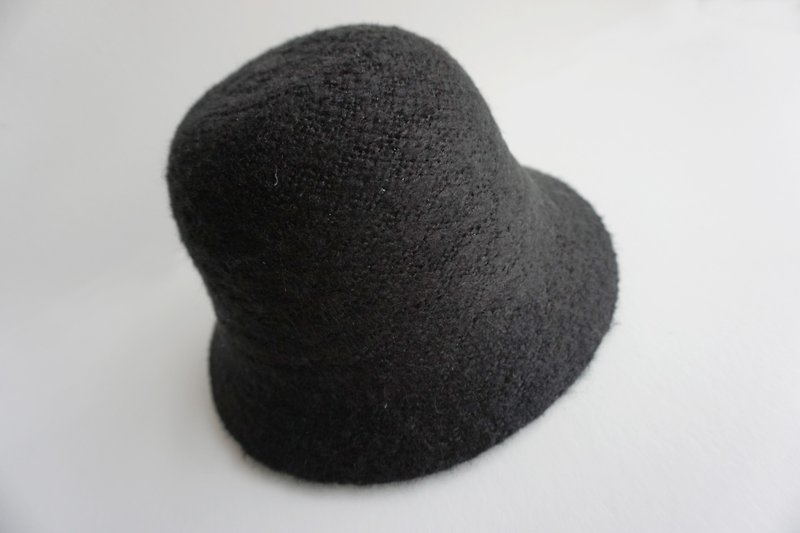 復古高挺立體冬帽<中性> - 帽子 - 其他材質 黑色