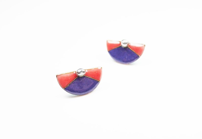 Handmade Enameling Earrings 銀珠復古扇形掐絲琺瑯耳環(桃紫色) - 耳環/耳夾 - 其他金屬 紫色