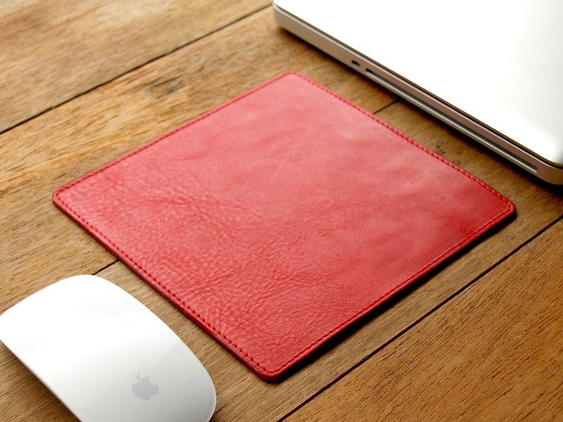 Leather Mouse Pad ( Custom Name ) - Coral Red - แผ่นรองเมาส์ - หนังแท้ สีแดง
