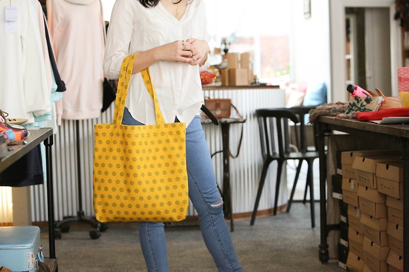 ENZOO cornflower yellow shopping bag - Messenger Bags & Sling Bags - Other Materials Yellow