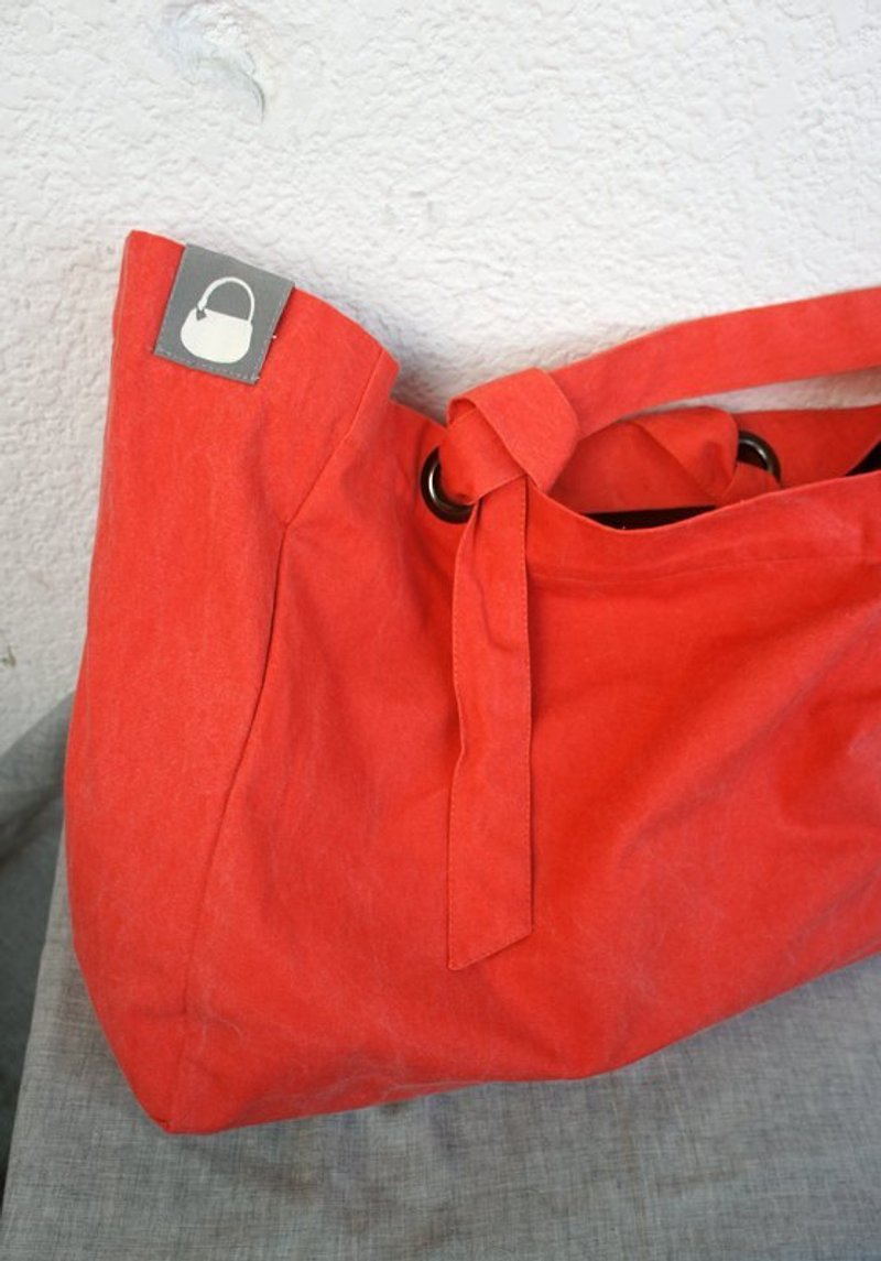 Original hand-made series _ beat her mother pack - กระเป๋าแมสเซนเจอร์ - ผ้าฝ้าย/ผ้าลินิน สีแดง