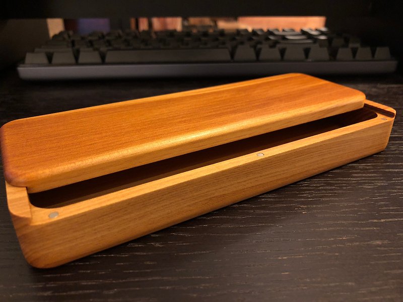 スライド式カバータイプペンシルペンケース台湾小南 - ペンケース・筆箱 - 木製 ブラウン