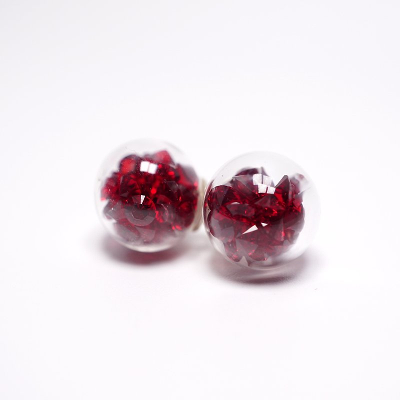 A Handmade  紅水晶玻璃球耳環 - 耳環/耳夾 - 玻璃 