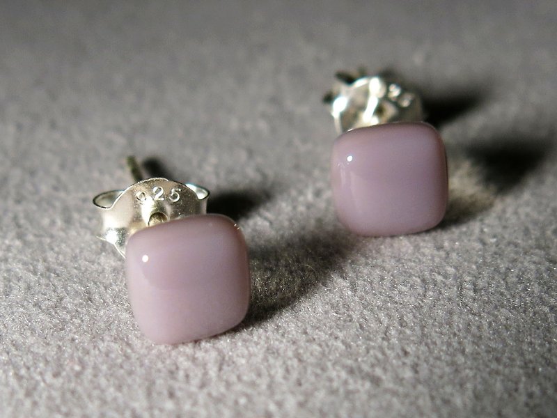 Tofu glass sterling silver earrings/ lavender (ear needles, Clip-On) - Earrings & Clip-ons - Glass Purple
