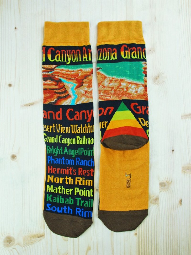JHJ Design Canadian brand high-color knitted cotton socks American landscape series-Grand Canyon socks (knitted cotton socks) - ถุงเท้า - วัสดุอื่นๆ สีส้ม