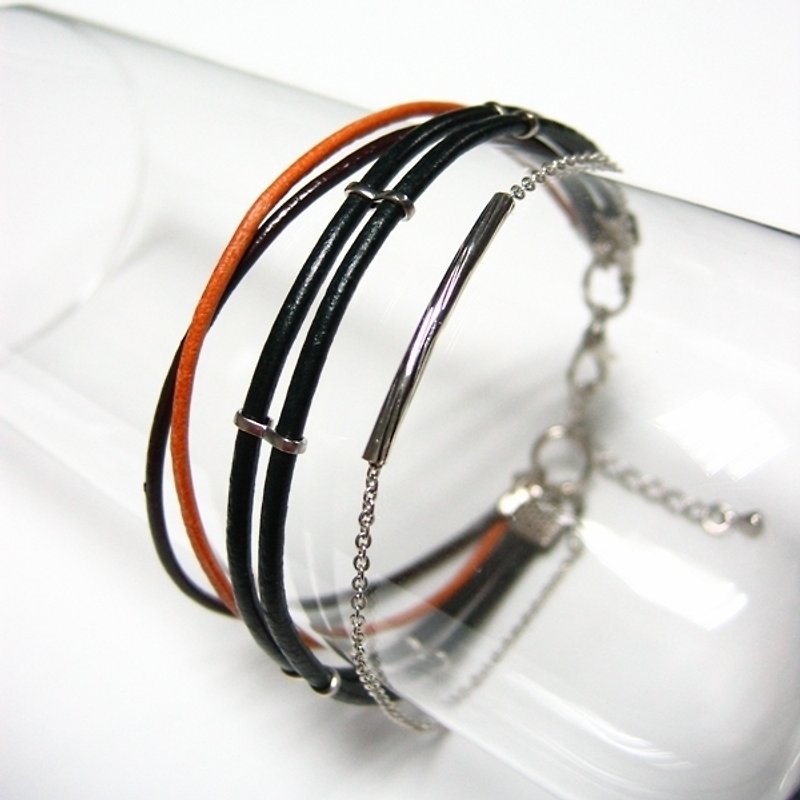 Double Track - Fine Leather Bracelet - Hand Bracelet - Bracelets - Other Materials Brown