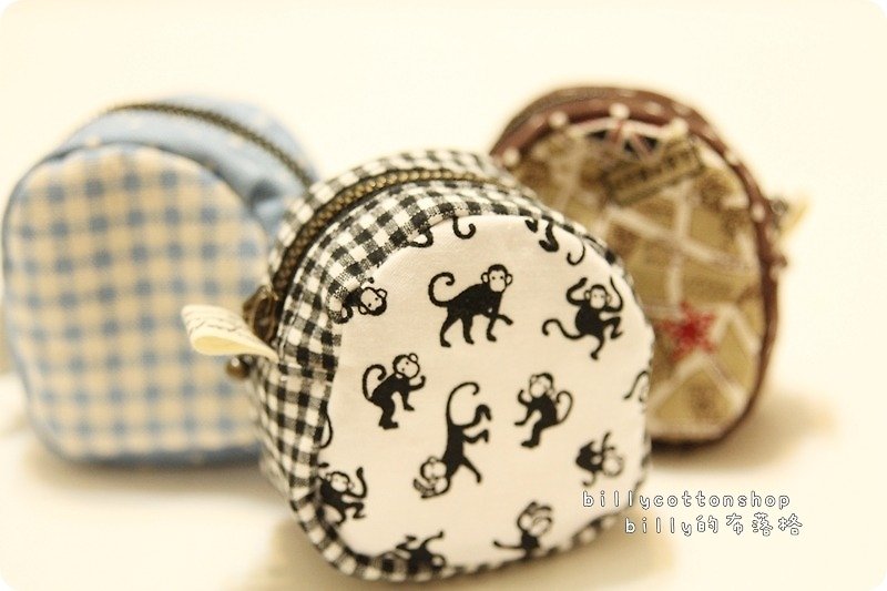 Exclusive order-(pure cotton fabric) [w527_120 juggling monkey cute coin purse-material bag] 3 colors available - กระเป๋าใส่เหรียญ - วัสดุอื่นๆ สีแดง
