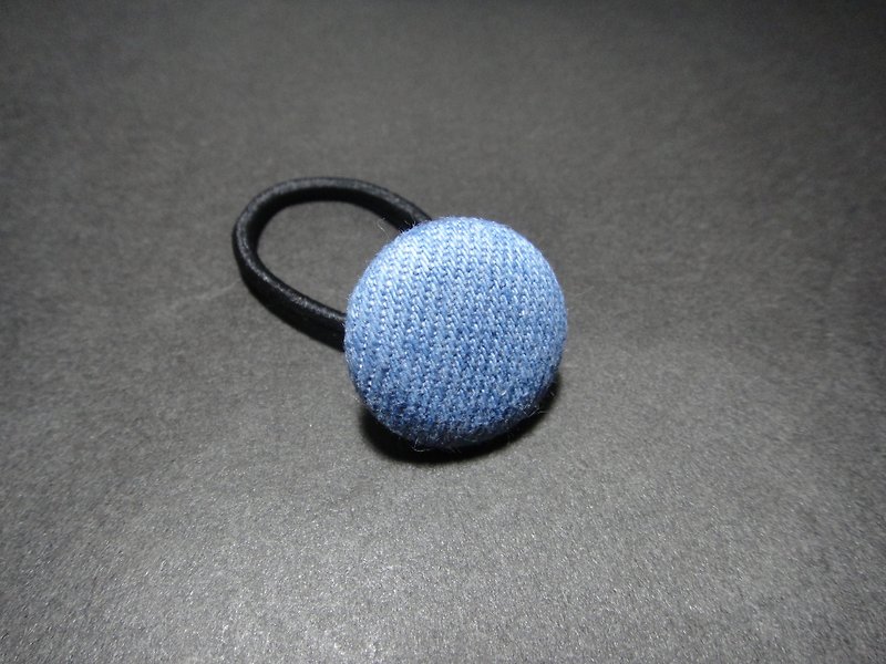 (C) 水洗牛仔特級系列_布製鈕釦髮圈 C48CIZ47 - 髮夾/髮飾 - 其他材質 藍色